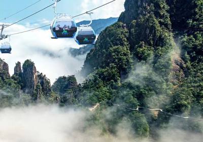 莽山五指峰漫游指南：踏云尋峰，探秘南嶺秘境